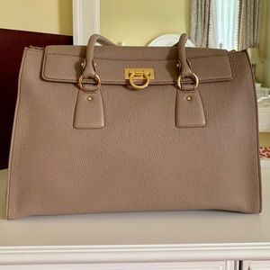 Ferragamo Leather Tote Bag in Taupe